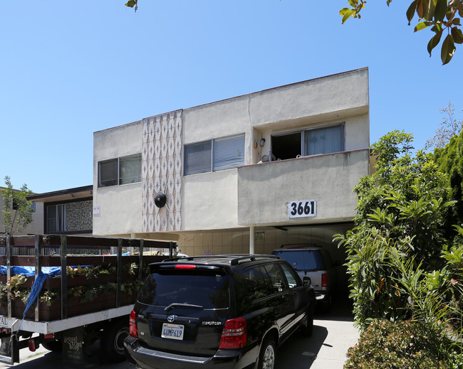 3661 Mclaughlin Ave in Los Angeles, CA - Foto de edificio - Building Photo