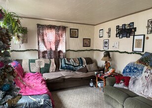 722 S 2nd St in Indiana, PA - Foto de edificio - Building Photo