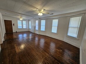 4401 Wrightsville Ave in Wilmington, NC - Foto de edificio - Building Photo