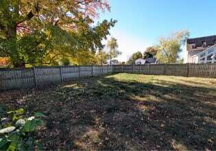 828 W Pearl St in Staunton, IL - Building Photo - Building Photo