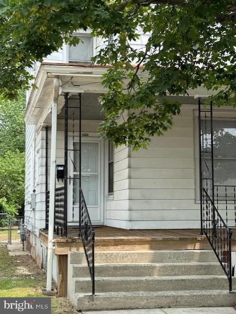 property at 306 E Main St