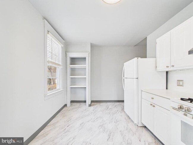 246 S Fairview Ave in Upper Darby Township, PA - Building Photo - Building Photo