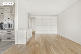 330 Atlantic Ave in Brooklyn, NY - Foto de edificio - Building Photo