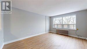 2-B2 Greentree Ct in Toronto, ON - Building Photo