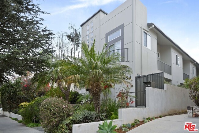 property at 954 14th St