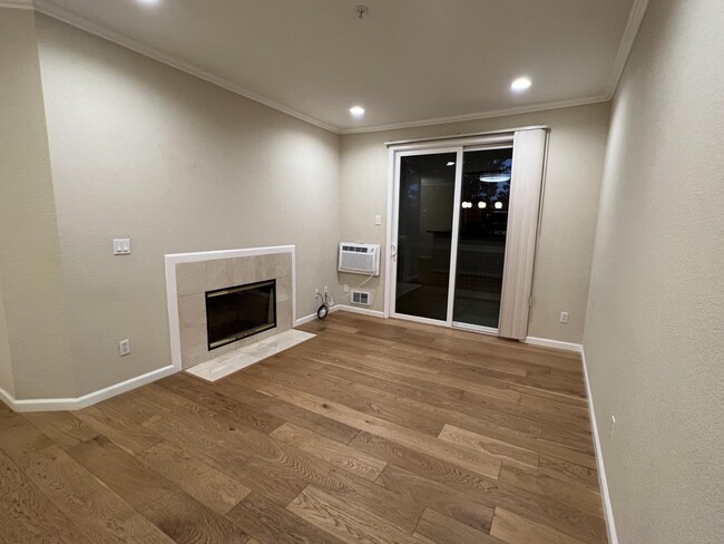 250 Santa Fe Terrace in Sunnyvale, CA - Building Photo - Building Photo