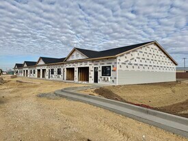 Liberty Villas in New Richmond, WI - Building Photo