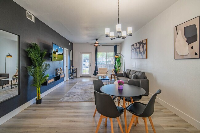 7900 E Princess Dr in Scottsdale, AZ - Building Photo - Building Photo