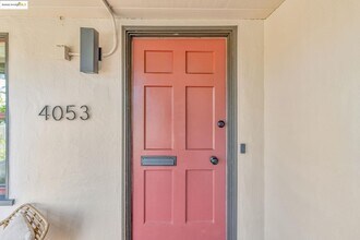 4053 Huntington St in Oakland, CA - Building Photo - Building Photo