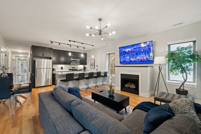 property at 2008 W 21st St