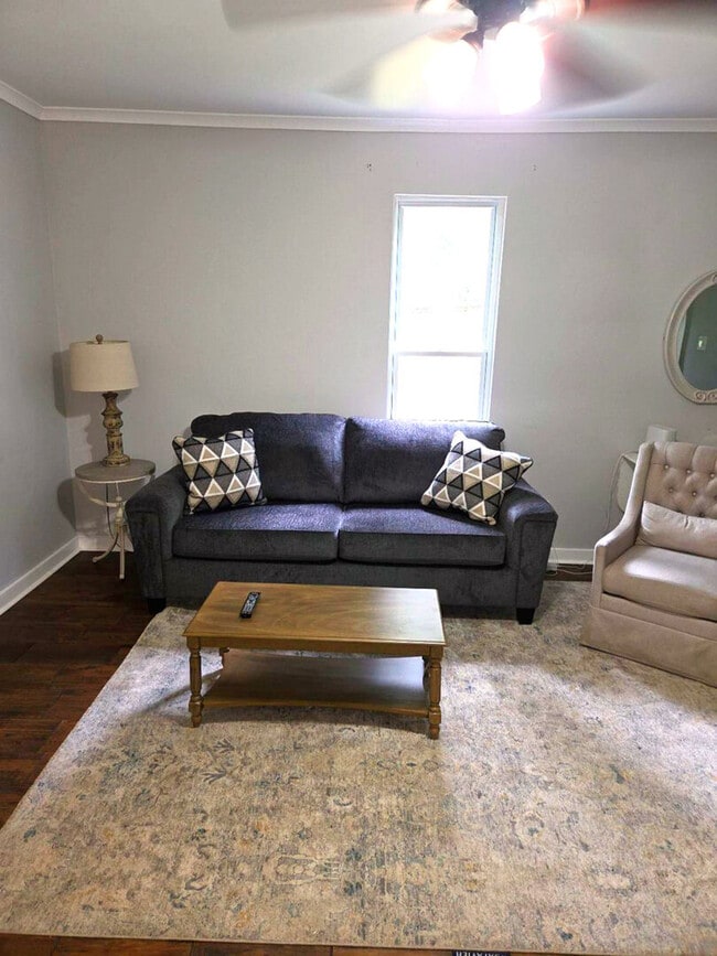 4481 McLain Cir in Acworth, GA - Foto de edificio - Building Photo