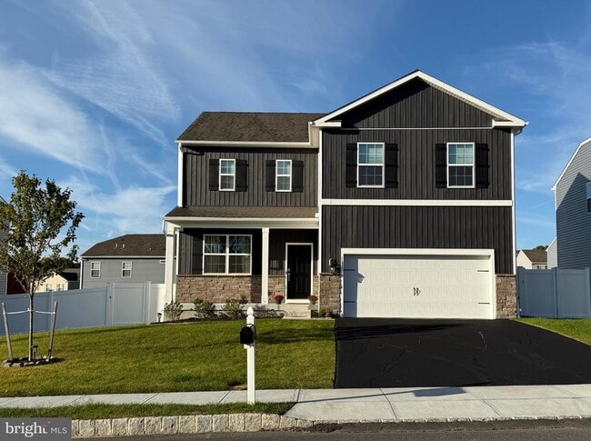 property at 13 Outsail Ave