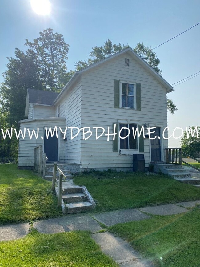 property at 2611 Warsaw St