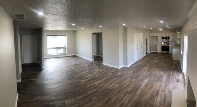 2209 Iowa St in Norman, OK - Building Photo - Building Photo