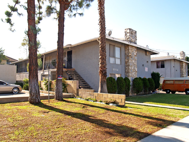 8062 Whitaker St in Buena Park, CA - Building Photo - Building Photo