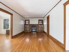 1411 Quincy Shore Dr in Quincy, MA - Building Photo - Building Photo