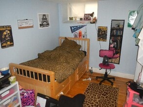 779 Parker St, Unit 2 in Boston, MA - Building Photo - Building Photo