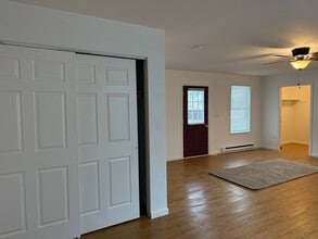 10 Locust Ln in Fleetwood, PA - Building Photo - Building Photo