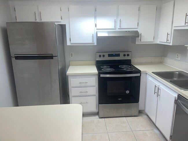 property at 4185 Oak Terrace Dr