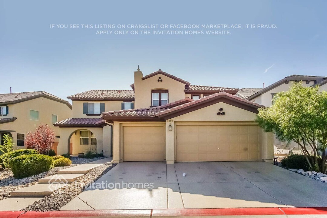 686 Kew Gardens Dr in Las Vegas, NV - Building Photo
