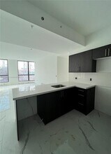 1 Curtiss Pkwy-Unit -3 in Miami Springs, FL - Building Photo - Building Photo