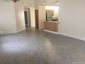 9633 Riverside Dr-Unit -5B in Coral Springs, FL - Building Photo - Building Photo