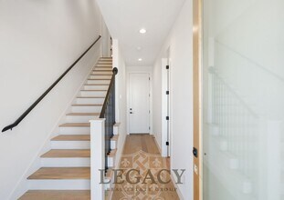 1019 12th Ave N in Nashville, TN - Building Photo - Building Photo