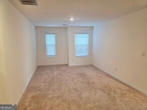 5460 Flat Rock Point in Stonecrest, GA - Building Photo - Building Photo
