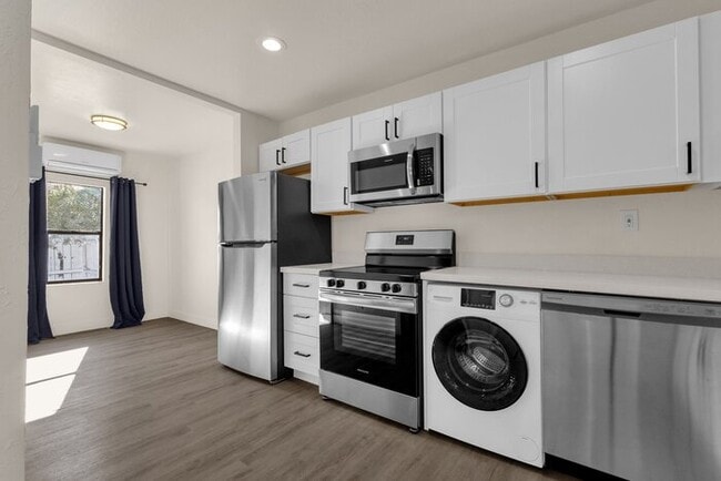 329 N 17th Dr in Phoenix, AZ - Building Photo - Building Photo