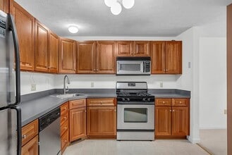 30 Caspian Way in Fitchburg, MA - Building Photo - Building Photo