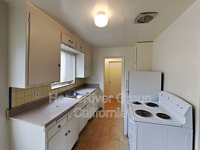 3224 X St in Sacramento, CA - Building Photo - Building Photo