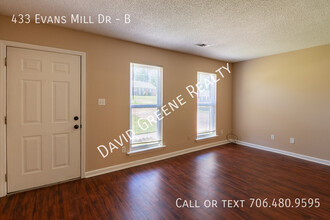 433 Evans Mill Dr in Evans, GA - Foto de edificio - Building Photo