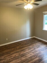 1733 N Hollywood Way, Unit 1733 in Burbank, CA - Foto de edificio - Building Photo