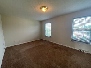 8 Blackberry Ct in Lynchburg, VA - Building Photo - Building Photo