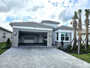 12439 Purple Ficus Wy in Naples, FL - Building Photo - Building Photo