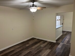 626 King Georges Rd, Unit 1 in Fords, NJ - Building Photo - Building Photo