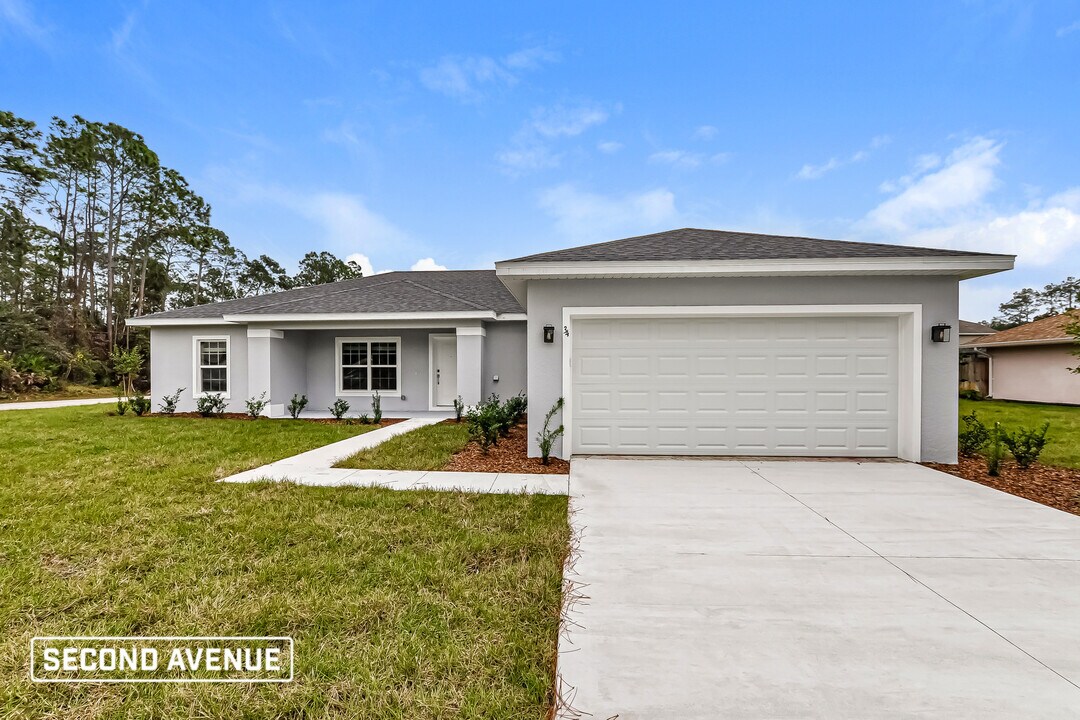34 Poinciana Ln in Palm Coast, FL - Building Photo