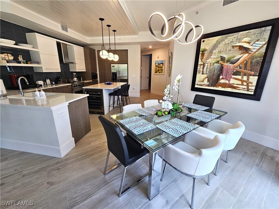 10620 Gulf Shore Dr in Naples, FL - Foto de edificio