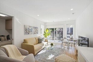 2110 Rue Bercy in Montréal, QC - Building Photo