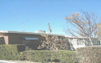 Cadillac Estates in Tucson, AZ - Foto de edificio - Building Photo