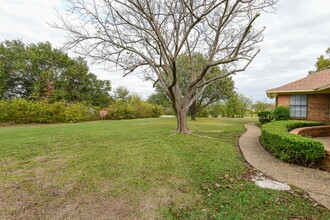 3106 Bonham St in Greenville, TX - Building Photo - Building Photo