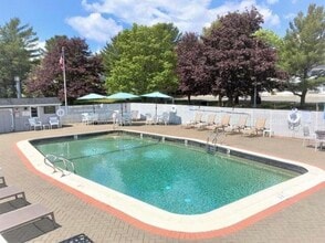 30 Pine Valley Dr in Falmouth, MA - Building Photo - Building Photo