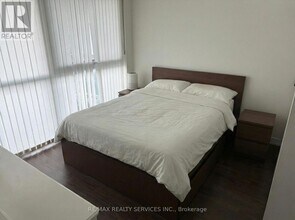 5101 Dundas St W in Toronto, ON - Building Photo - Building Photo