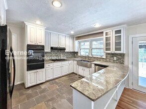 4542 Carter Rd in Austell, GA - Building Photo - Building Photo