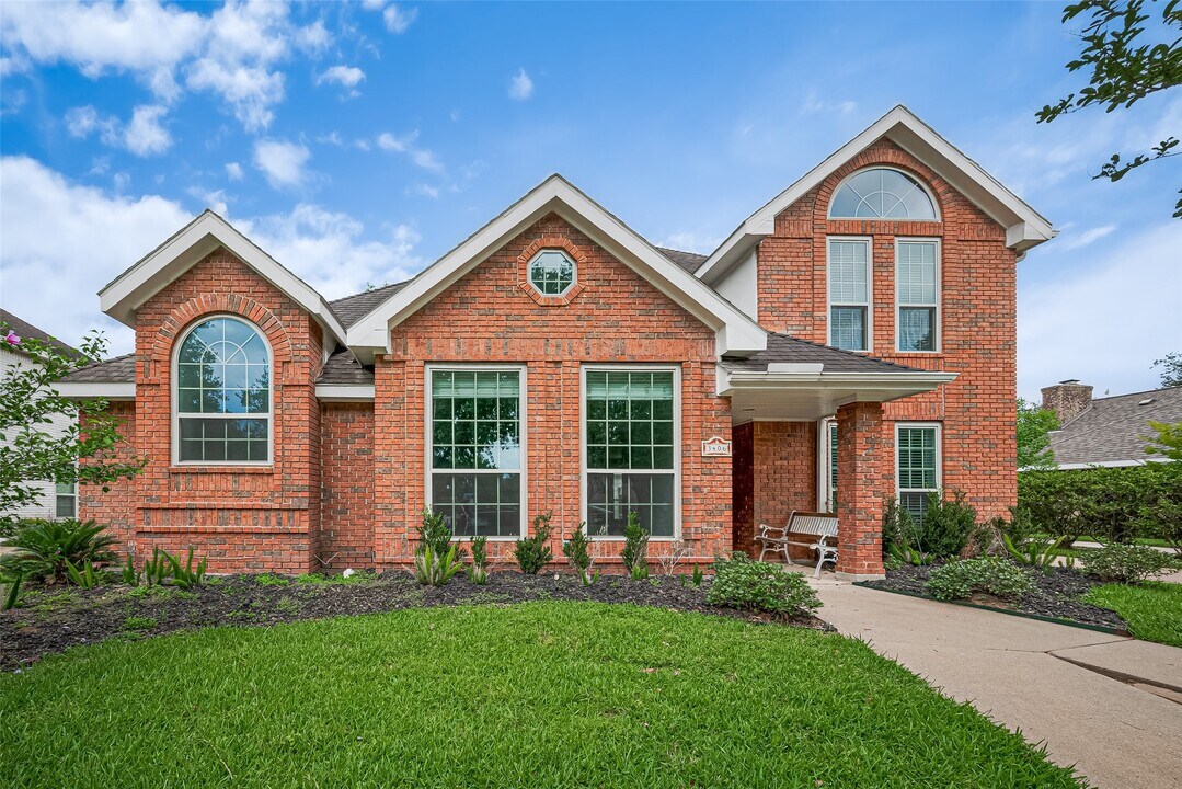 3406 Mesquite Dr in Sugar Land, TX - Building Photo