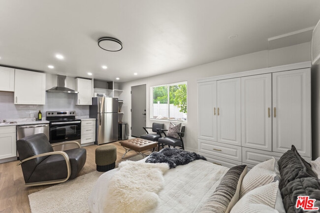 property at 7442 Capps Ave