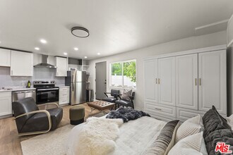 7442 Capps Ave in Los Angeles, CA - Building Photo - Building Photo