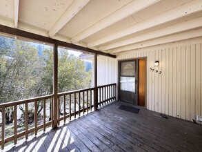 3792 Emerald St in Eugene, OR - Foto de edificio - Building Photo