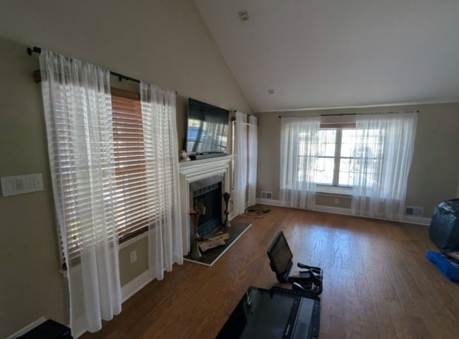 47 Eton Ct in Bedminster, NJ - Foto de edificio - Building Photo