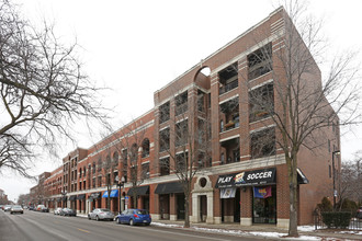 4717-4747 N Clark St in Chicago, IL - Building Photo - Building Photo